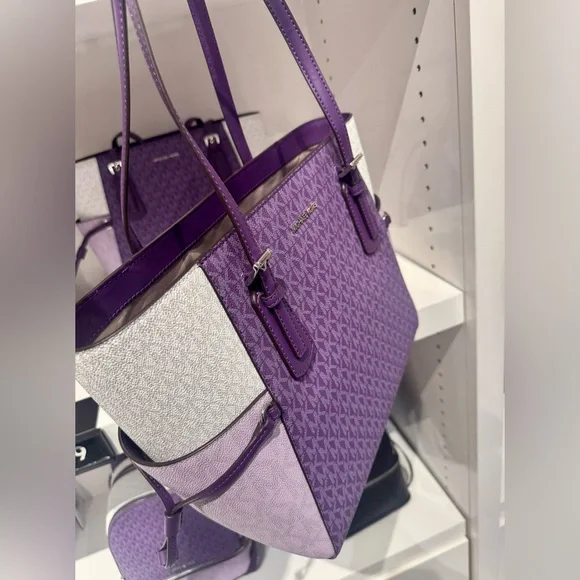 NWT Michael Kors Voyager Large Color-Block Signature Logo Tote Bag - Picture 8 of 10